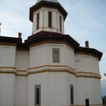 Biserica Manastirea